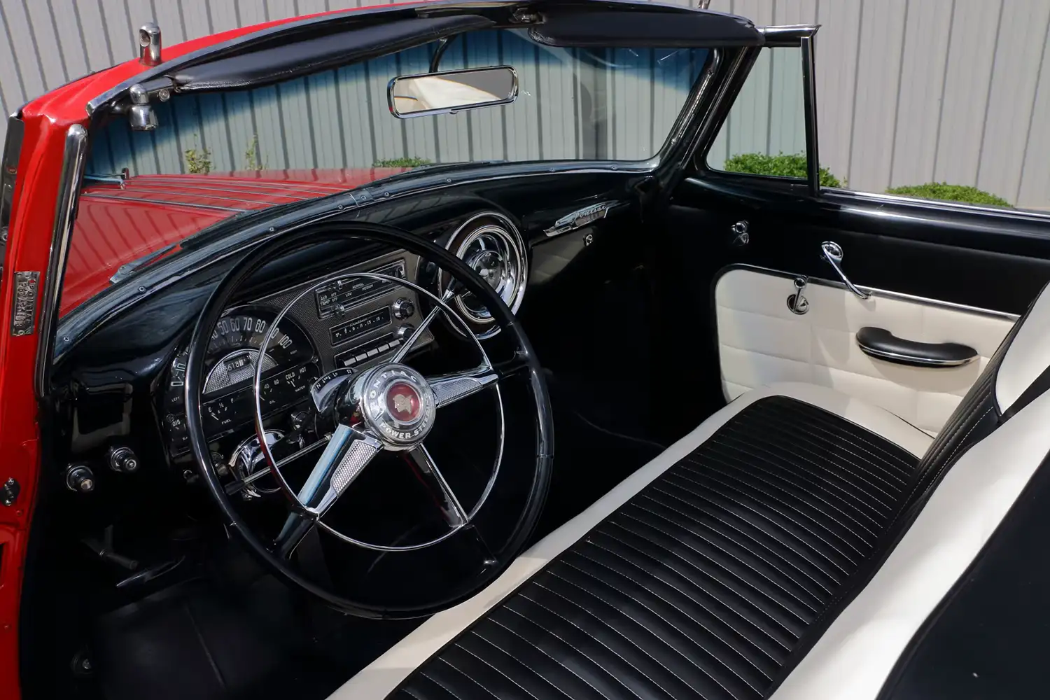 1954 Pontiac Star Chief Deluxe Convertible